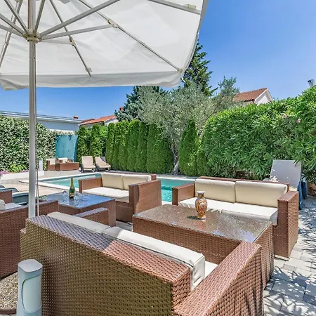 Lovely In With Outdoor Swimming Pool
